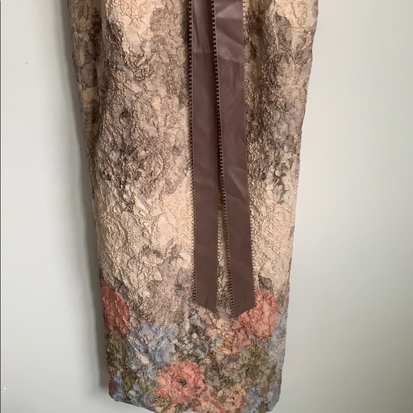 Metallic Shimmer Floral Dress - Picture 3 of 4